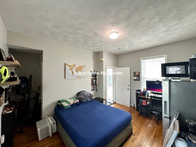 Photo - 13 Pleasant St Apartments Unit 1R