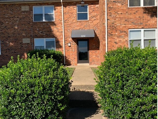 Leasing Office