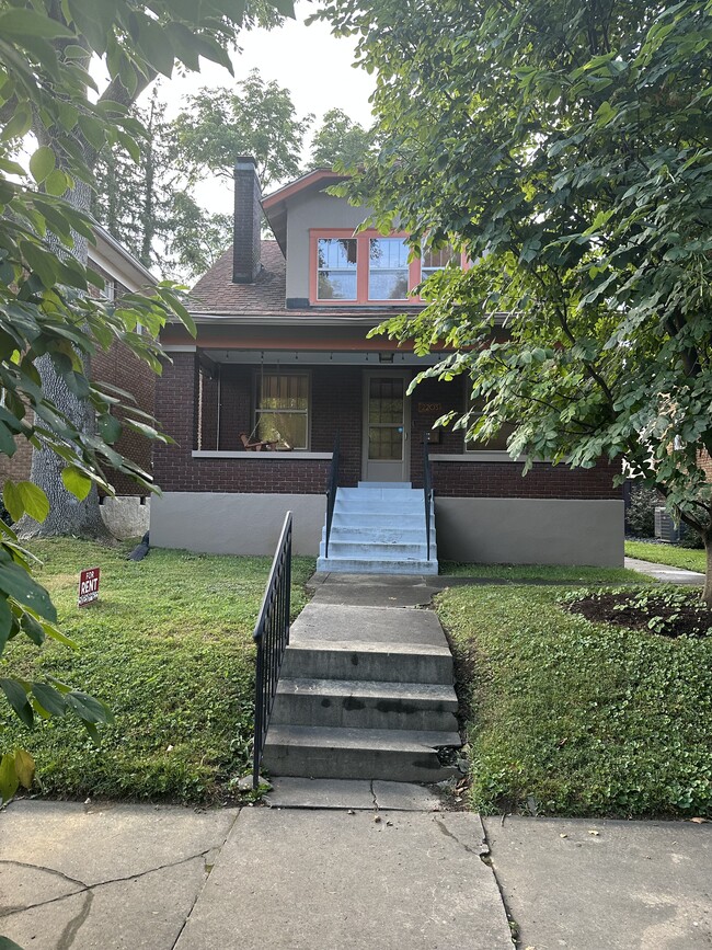 Building Photo - 2203 Wrocklage Ave Rental