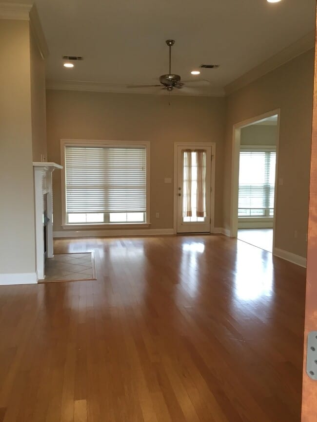 Photo - 19 Village Dr