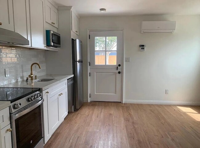 3509 Walnut Ave Unit 1