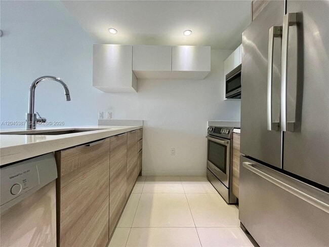 Photo - 9940 W Bay Harbor Dr Unit 3B-N