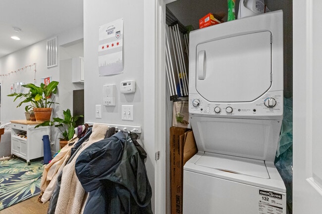 Photo - 2354 N Elston Ave Unidad 3F