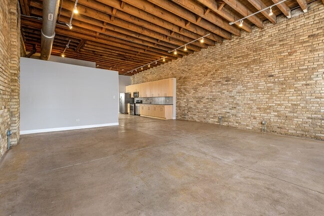 Photo - 945 W Fulton Market Apartments