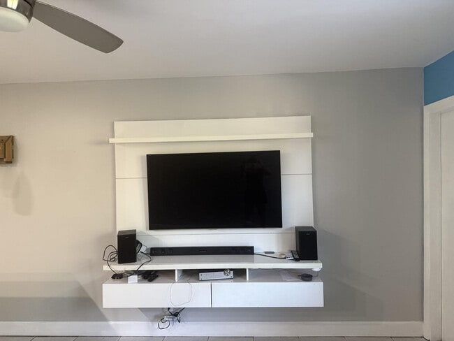 Photo - 3211 SW 44th St