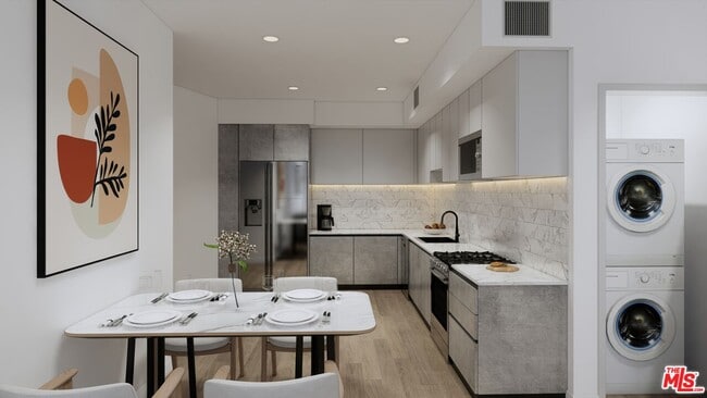 160 Chestnut St Unit 101