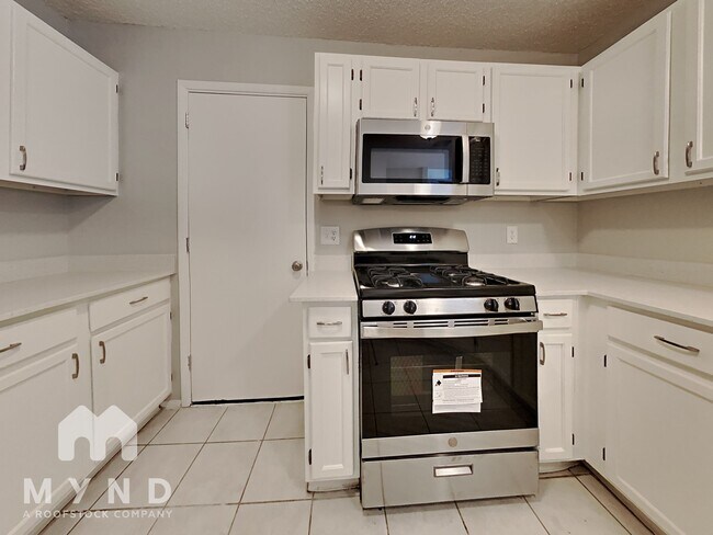 Photo - 10826 Riana Dr