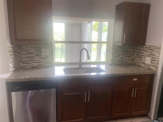 Photo - 2761 NW 69th Ave