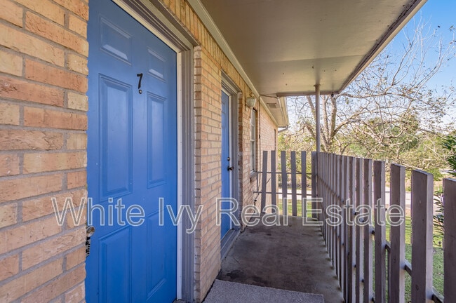 Photo - 525 12th St Unidad 7