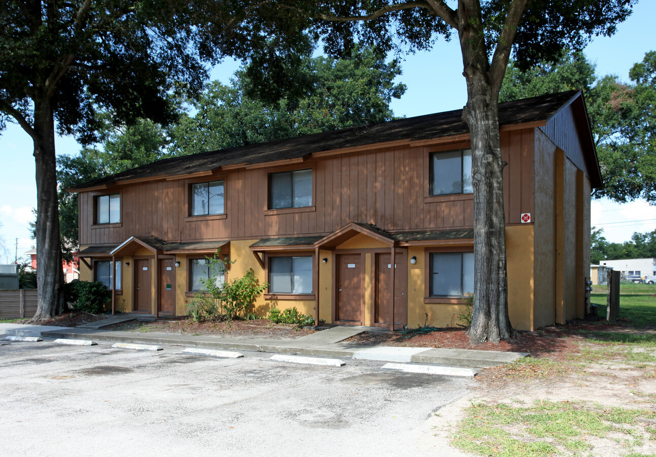 Oak Clusters Townhomes - Oak Clusters Townhomes