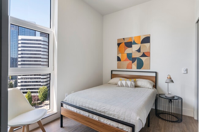 Pivot Apartments