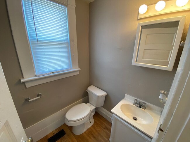 Photo - Hunter Ave 1438-1440 ONYX Unit 1440