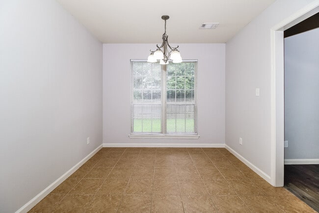 Photo - 362 Meadow Creek Dr