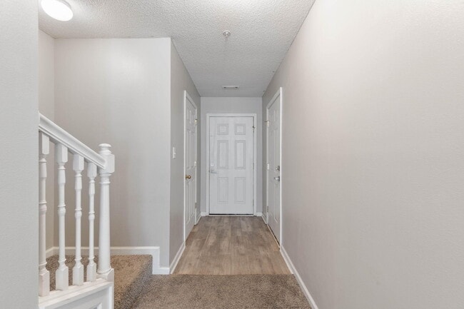 Photo - 183 Swaying Pine Ct