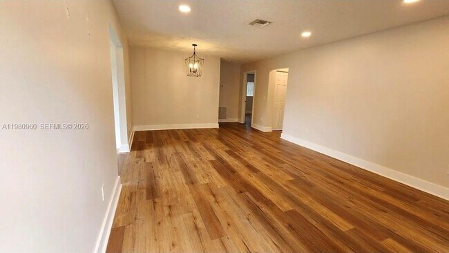 Photo - 2511 Hayes St