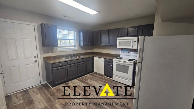 Photo - Strawberry Commons-Schedule a showing today!