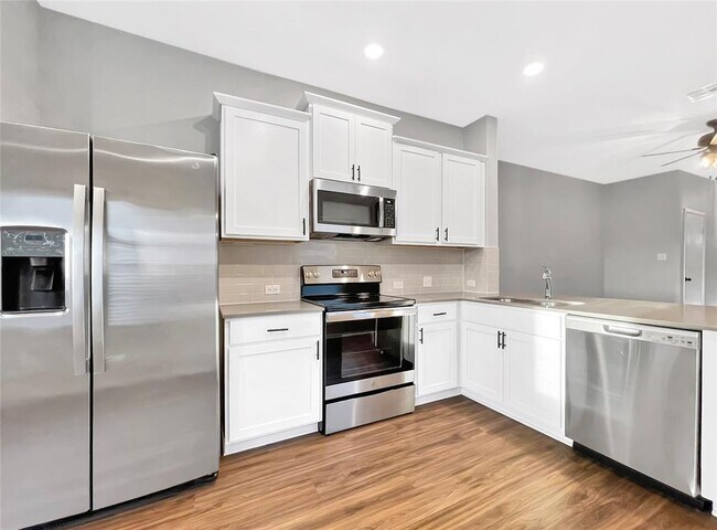 Photo - 353 Bronco Billy Dr