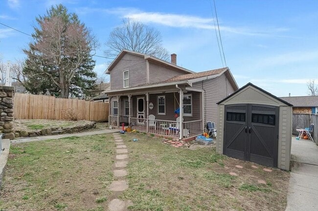 Building Photo - 7-9 Spring Street Unit Single family