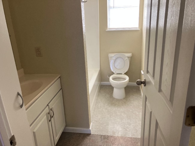 Photo - 504 Cantrell Ave