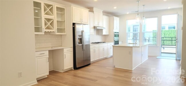 Photo - 743 Hoke Ln