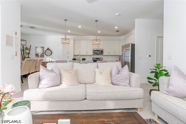 Photo - 5527 Double Eagle Cir Unit 3842