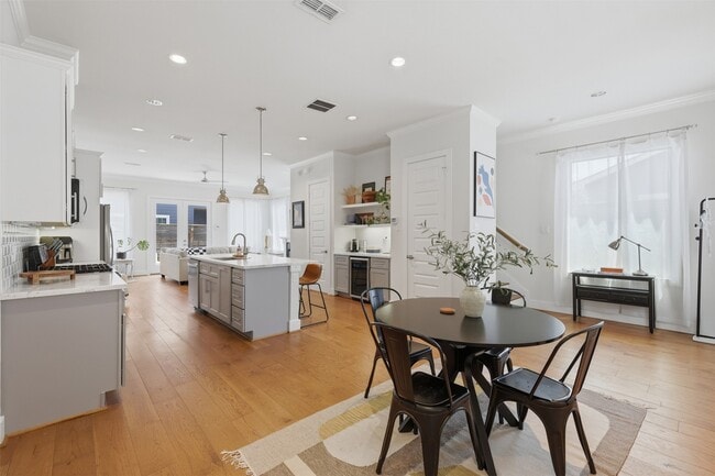 Photo - 4504 Gano St