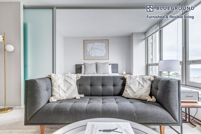 Photo - 3450 N Lake Shore Dr Unidad FL18-ID402