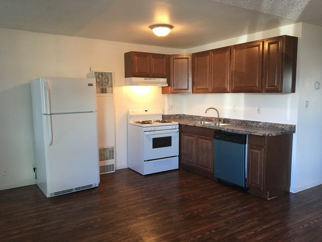 Kitchen - W. 7th Street Apartments