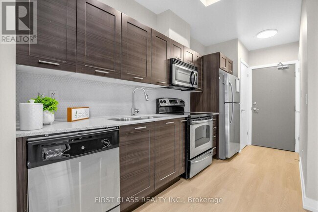 Photo - 169 Fort York Blvd Unit 216