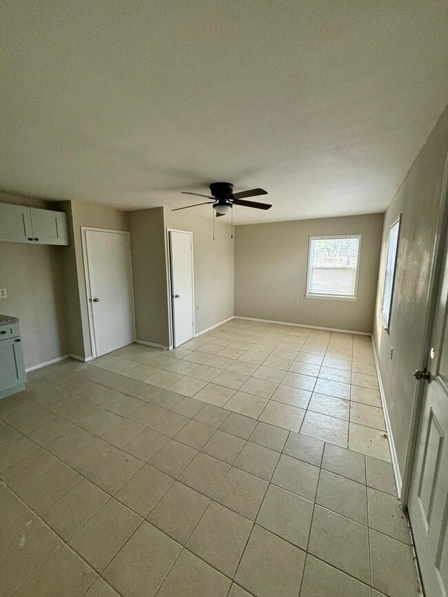 Photo - 4020 N Scenic Hwy Unit 102