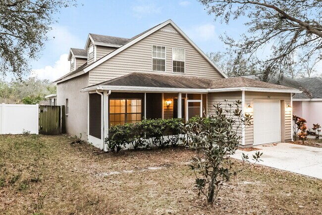 Photo - 907 Cape Cod Cir