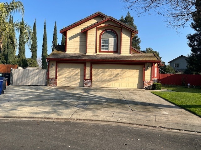 Building Photo - Modesto 5 Bedroom 3 Bathroom with a Pool