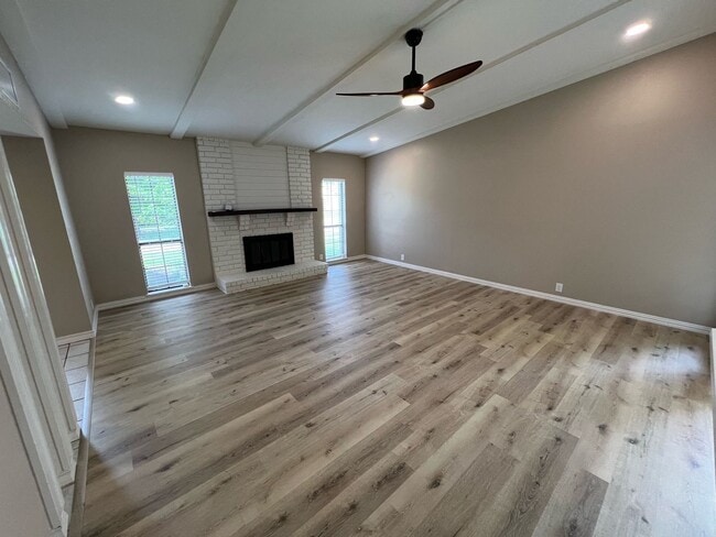 Photo - 6700 Forestview Dr