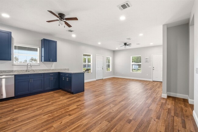 Photo - 18473 Novarra Dr