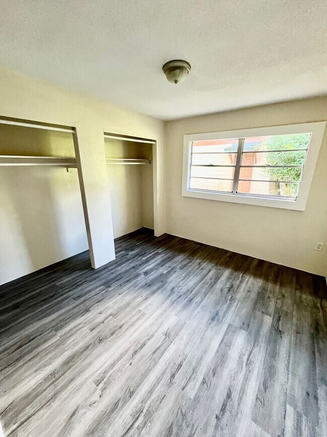 Photo - HUGE 3BR/1BA Dade City Home w/Large Bedrooms; NO APPLICATION FEE!!