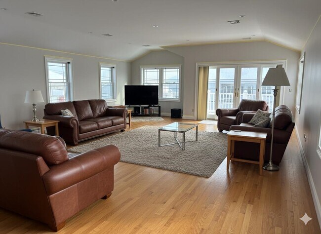 112 Ocean Dr
