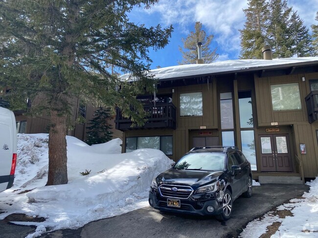 Building Photo - Spacious 4-Bedroom Townhome in Mammoth Lakes