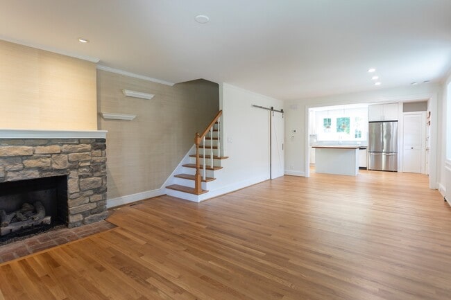 Photo - 444 St Davids Ave