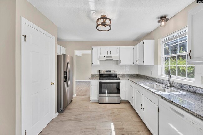 Photo - 605 N Donar Dr