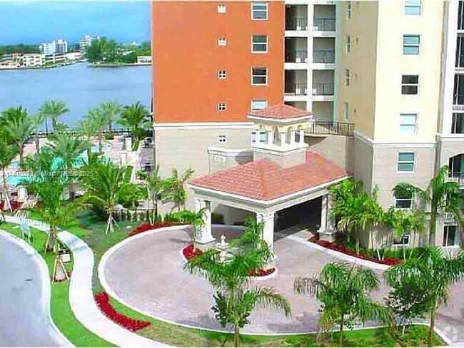 Building Photo - 17150 N Bay Rd Unit 2422 Rental