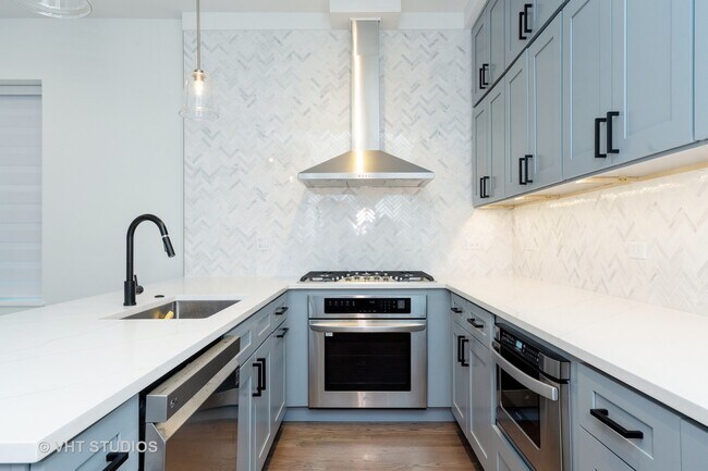 Photo - 4559 S Michigan Ave Unit 3S