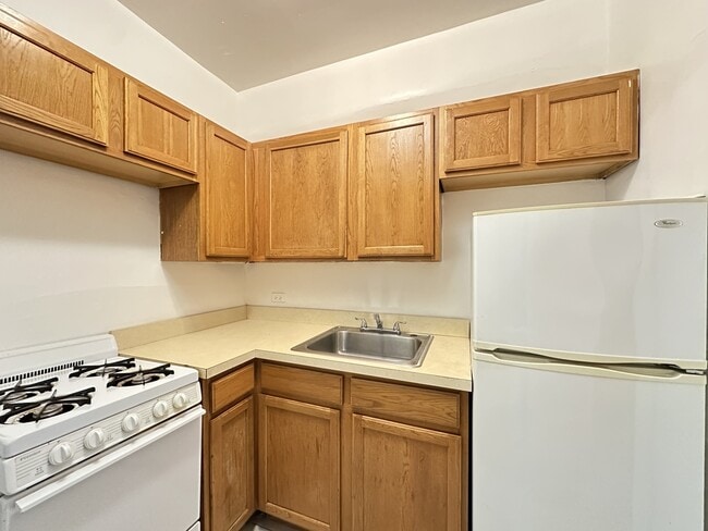 Photo - 1169 N Dearborn St Unit 403