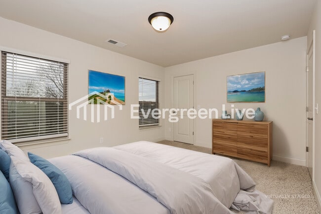 Photo - 738 Elkins Dr