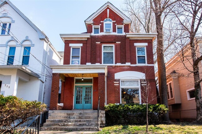 Building Photo - 801 Rubel Ave Unit 3f