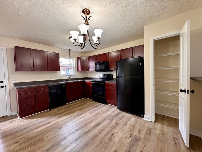 Photo - Townhouse for Rent in Beacon Hill