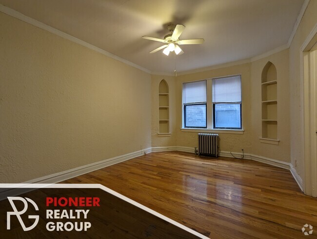 Building Photo - 4831 N Damen Ave Unit 307 Rental