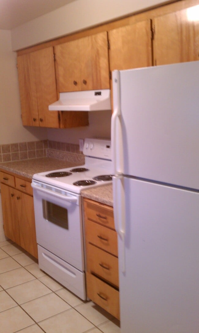 Photo - 312 N Silver Lake Ave Unit B