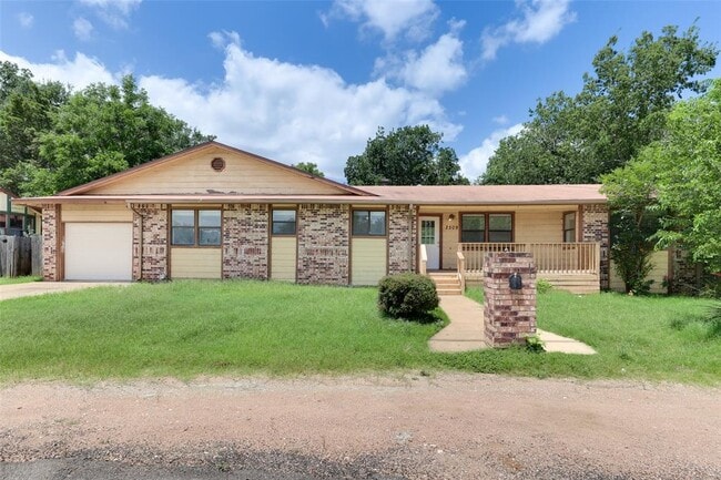Building Photo - 2509 Sumac Ln