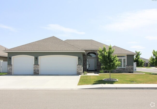 Building Photo - 3 Bed/2 Bath Kennewick Home with Office