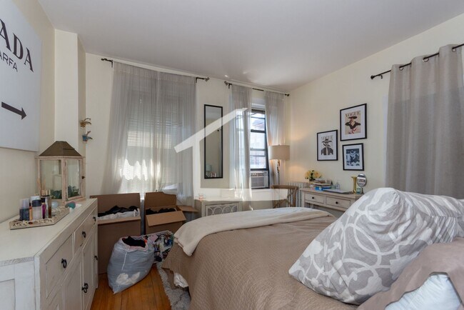 Photo - 1155 Commonwealth Ave